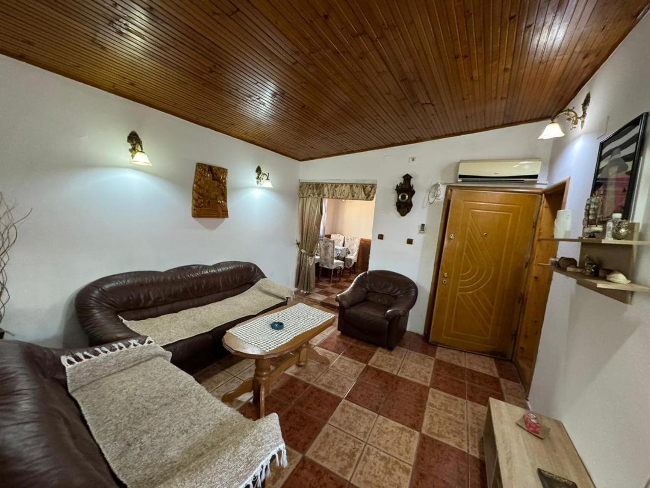 Vlado Apartments ポドゴリツァ エクステリア 写真